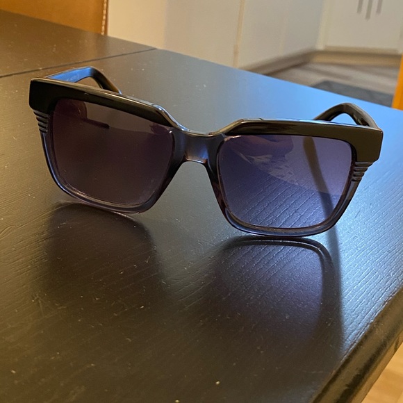 Marc by Marc Jacobs Sunglasses - Picture 3 of 4
